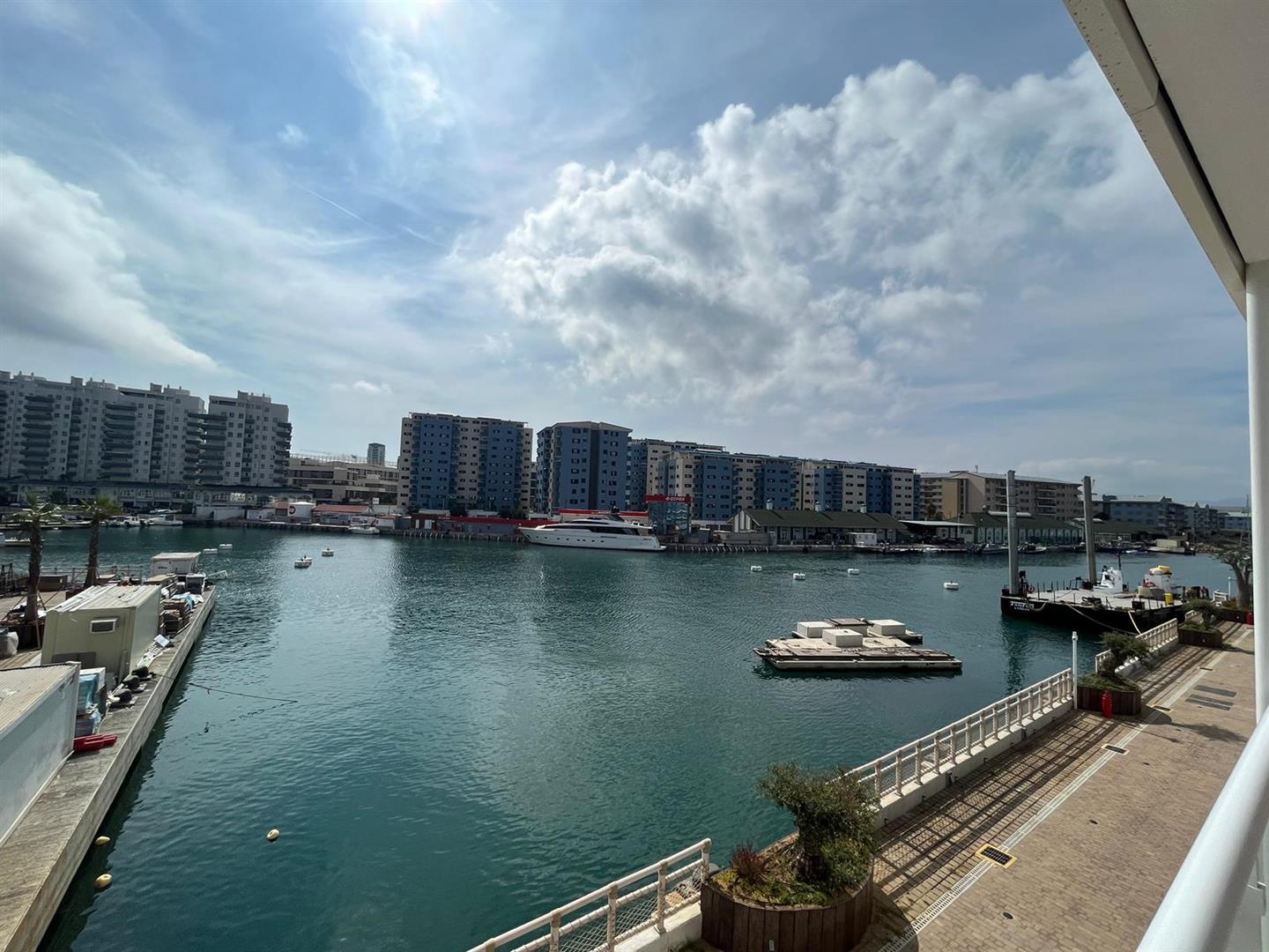 Image of Apartment - 1 Bathrooms for Rental in Marina Club-Gibraltar, Image 5